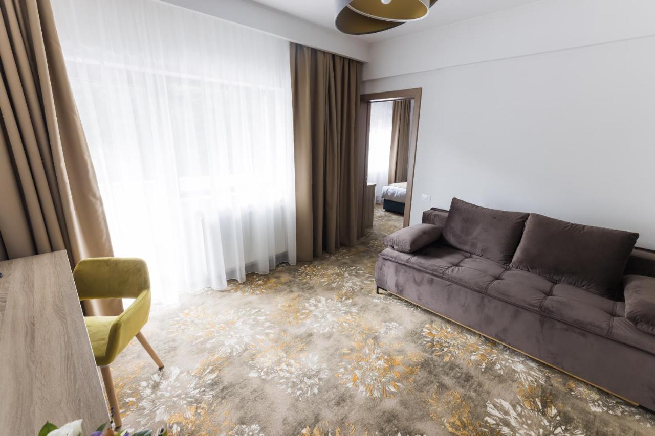 Nedei Hotel&Spa Transalpina Martinie ภายนอก รูปภาพ